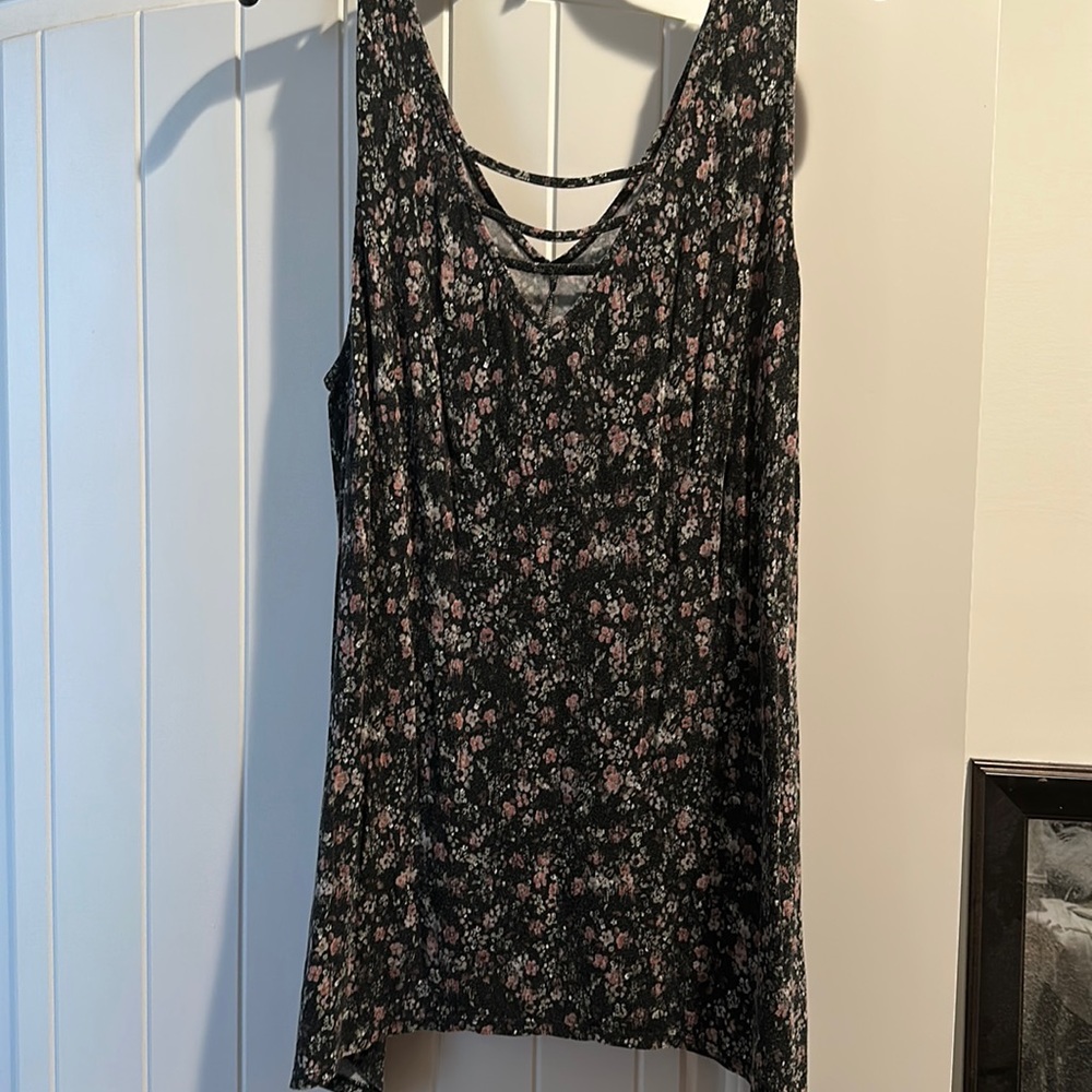 Floral print tank top